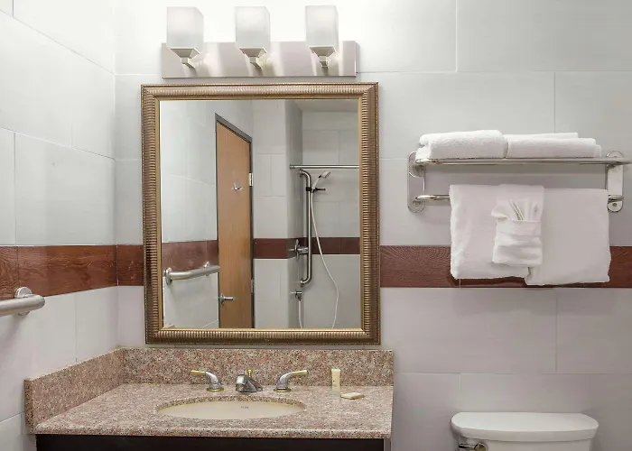 Howard Johnson By Wyndham 3*