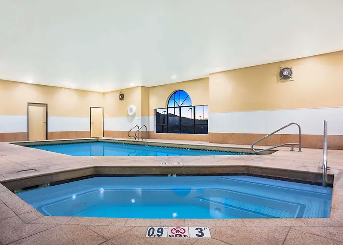 Hotel Howard Johnson By Wyndham Williams