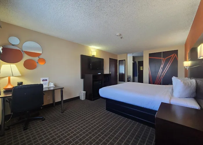 Howard Johnson By Wyndham