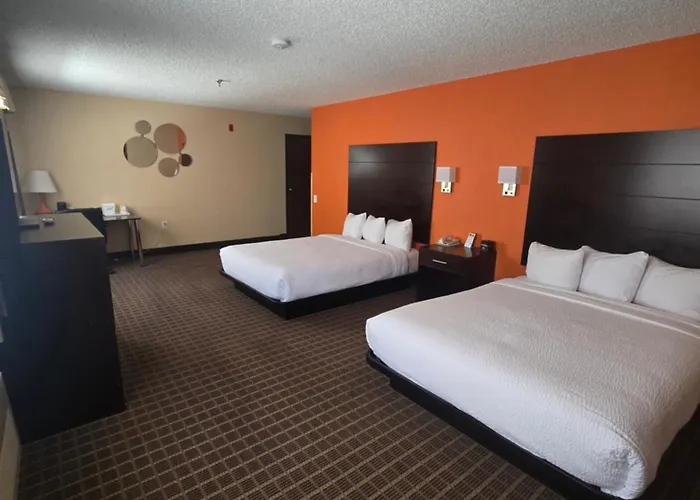 Howard Johnson By Wyndham