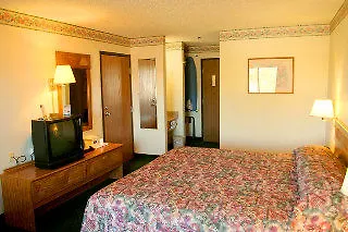 Hotel Howard Johnson By Wyndham 3*
